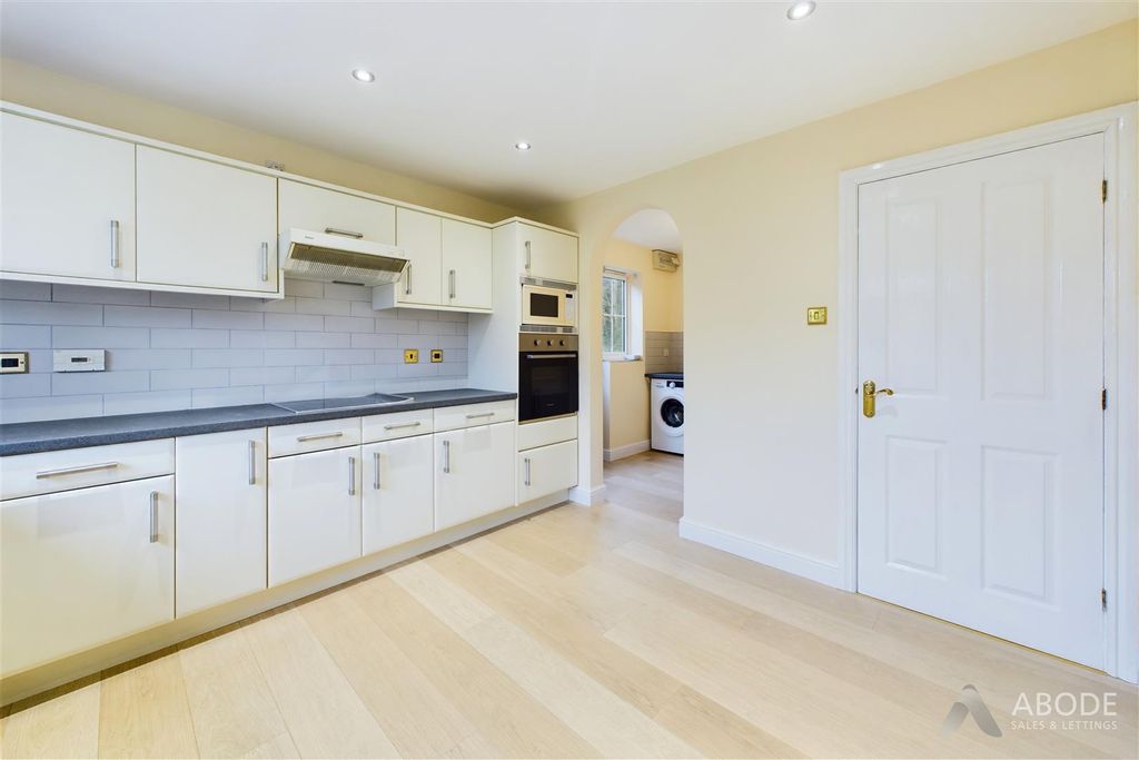 Additional image 3 of 4 bed detached house to rentMaple Close, Doveridge, Derbyshire DE6