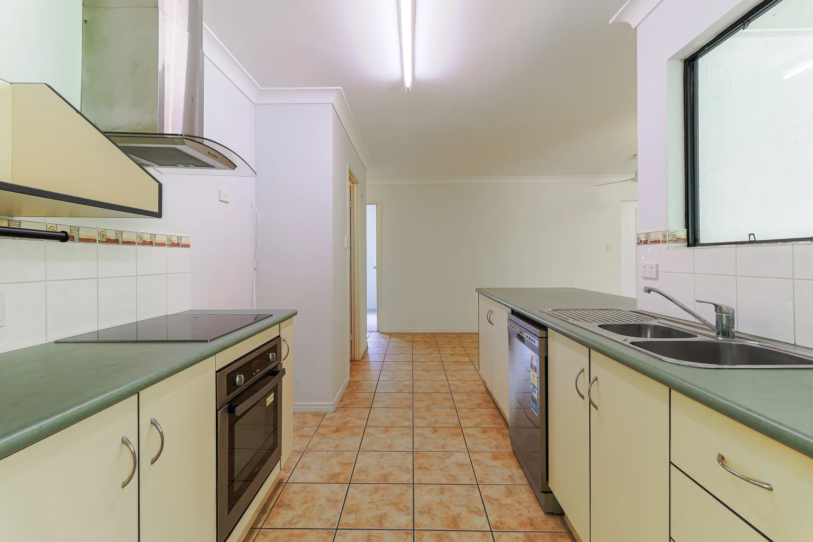 Additional image 2 of 7 Links Court, Kin Kora QLD 4680