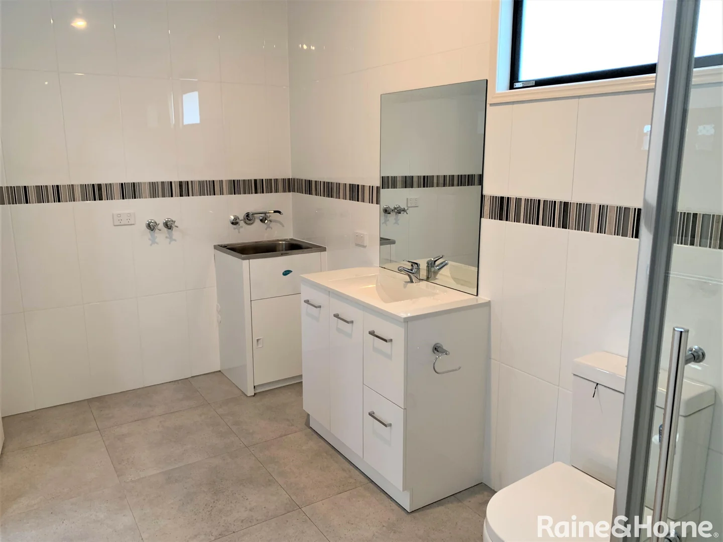 Additional image 6 of 4B/164 Torquay Road, Scarness QLD 4655