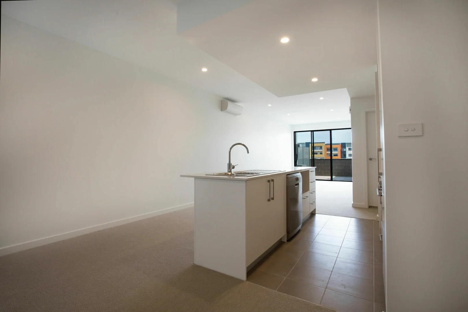 Unit 7/22 Max Jacobs Avenue, Wright ACT 2611 photo 3