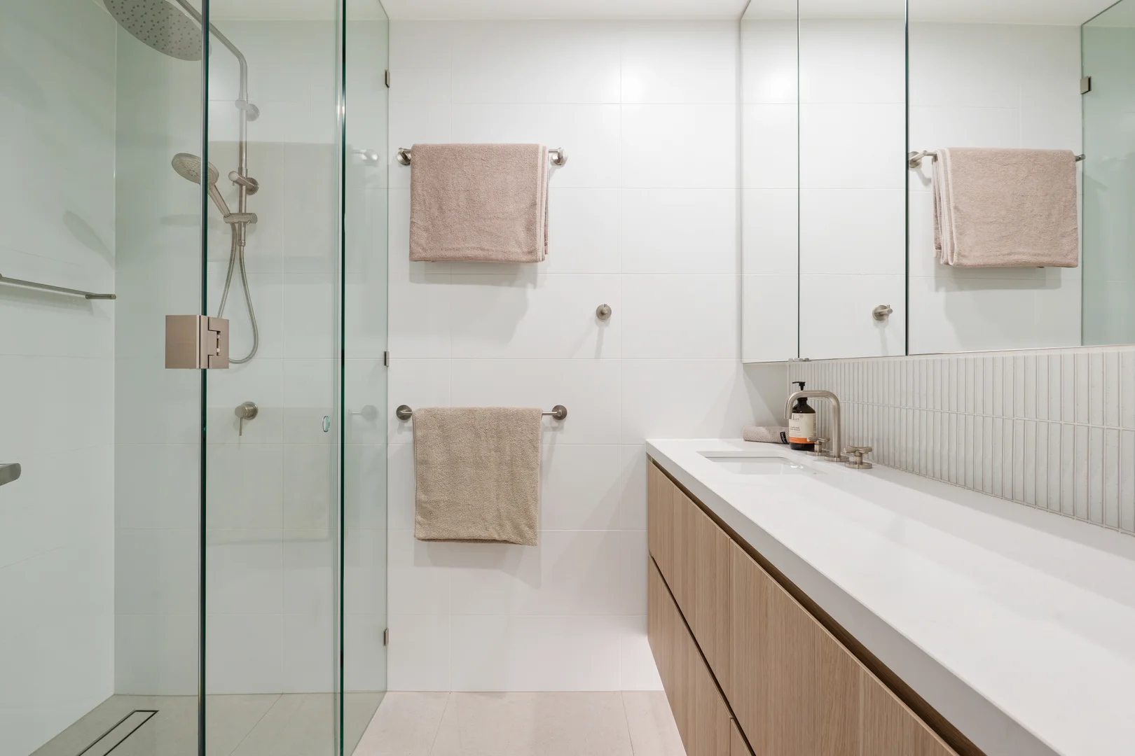 Additional image 23 of 202/25 Woodroffe Avenue, Main Beach QLD 4217