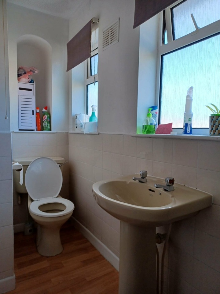 Room in a Shared House, Mow Barton, BS13, N1 7GU photo 5