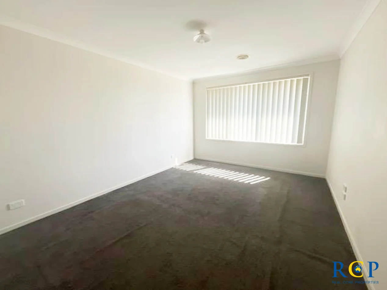 5 Sparkle Way, Tarneit VIC 3029 photo 5