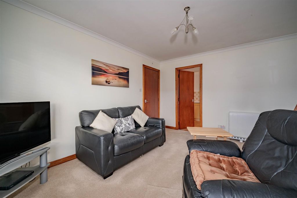 1 bed flat for saleLaidon Terrace, Dundee DD3 photo 2