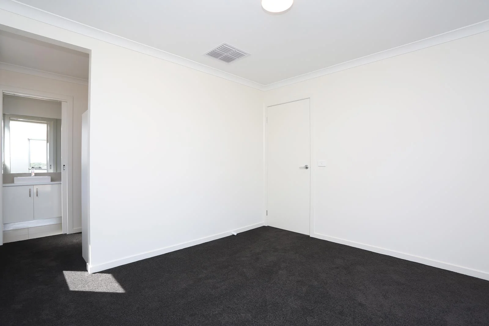 Additional image 4 of 10 Thaine Way, Doreen VIC 3754