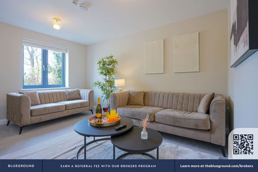 3 bed flat to rentWalton MK7 photo 4