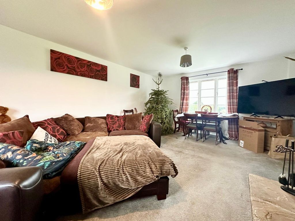 Additional image 3 of 4 bed detached house to rentMain Street, Beswick, Driffield, East Riding Of Yorkshi YO25