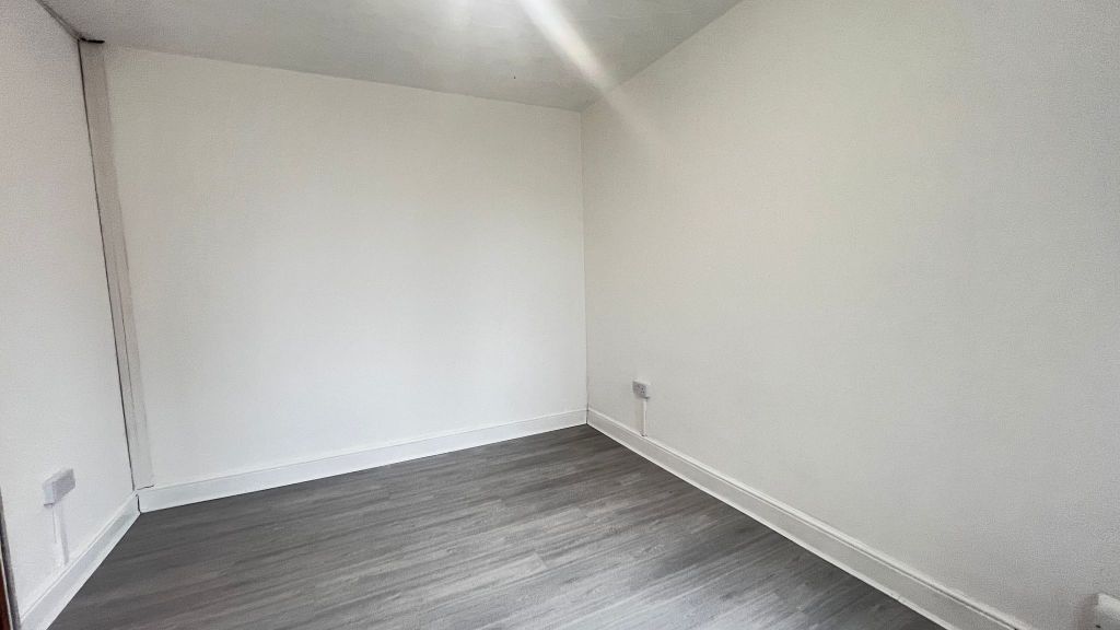 6 bed shared accommodation to rentWestbourne Road, Luton LU4 photo 5