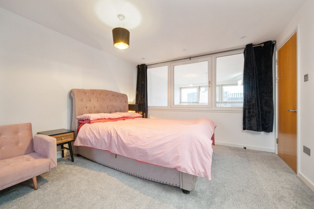 Additional image 20 of 3 bed penthouse to rentDunlop Street, City Centre G1