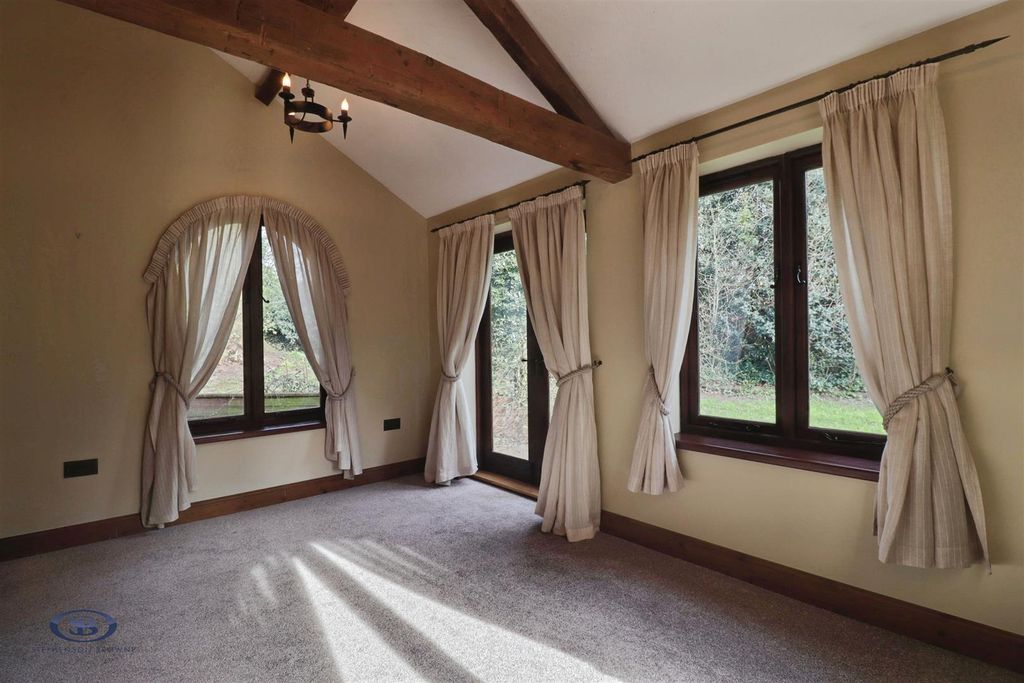 Additional image 11 of 4 bed property to rentChurch Lane, Church Lawton ST7