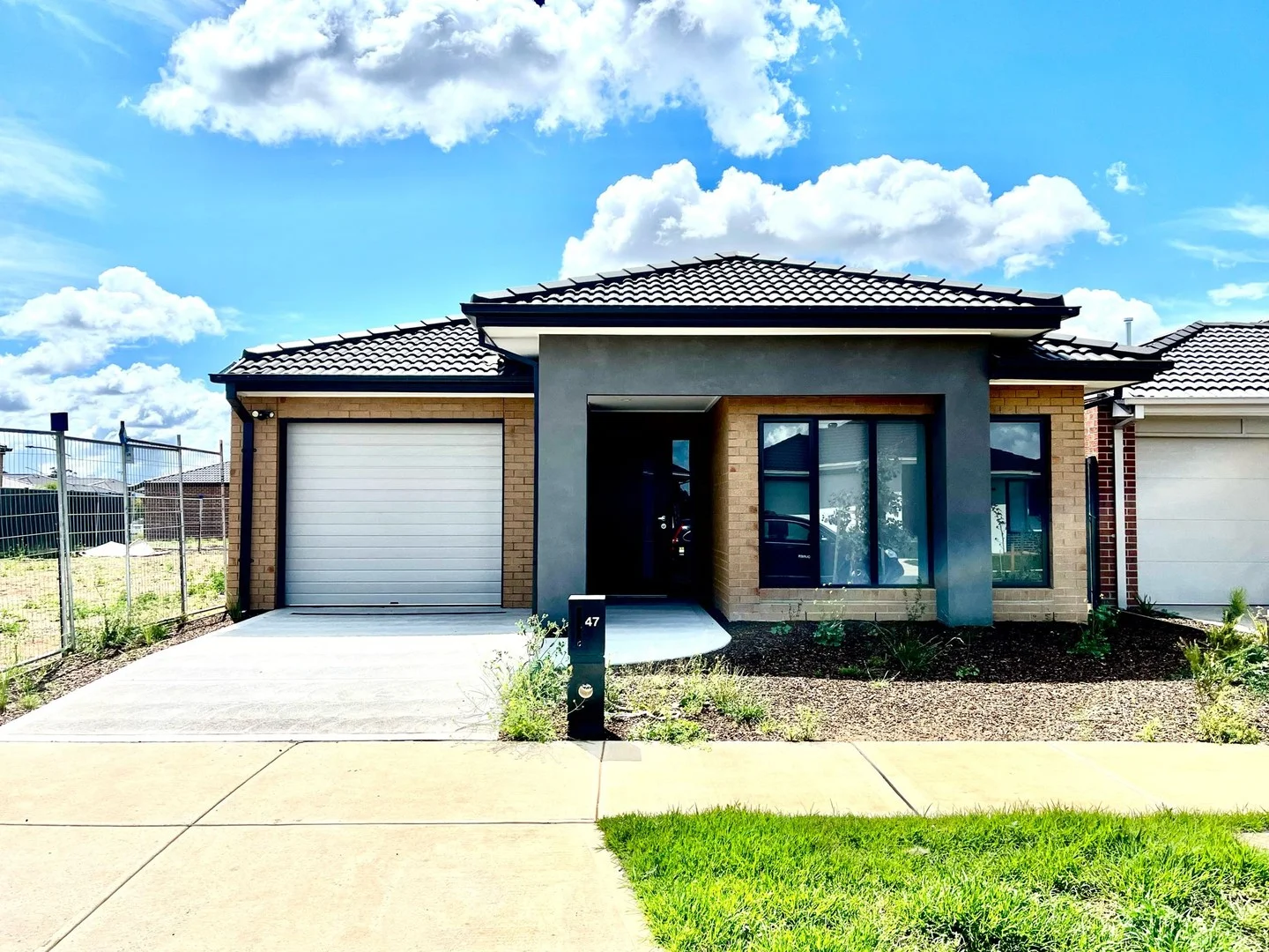 3b3b Pintail Drive, Melton South VIC 3338