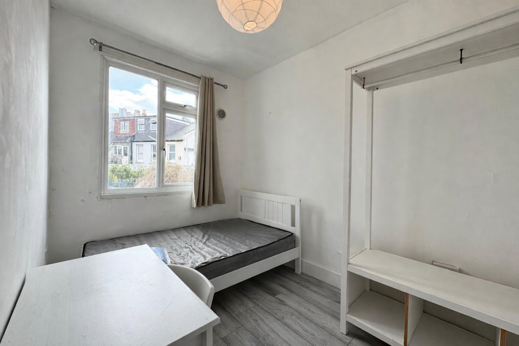Additional image 3 of 5 bed flat to rentElm Grove, Brighton BN2