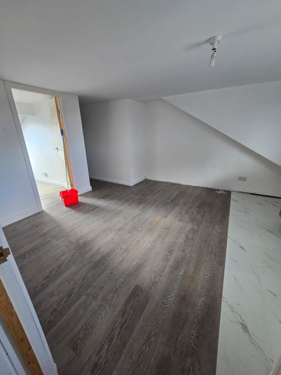 Additional image 3 of 1 bed flat to rentFlat 3, 172 Burbank Street TS24