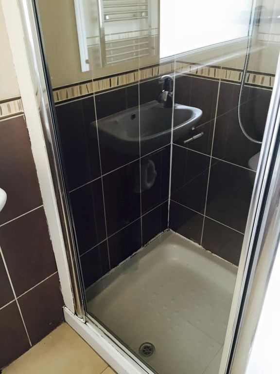 Additional image 2 of 4 bed flat to rentIlford IG1