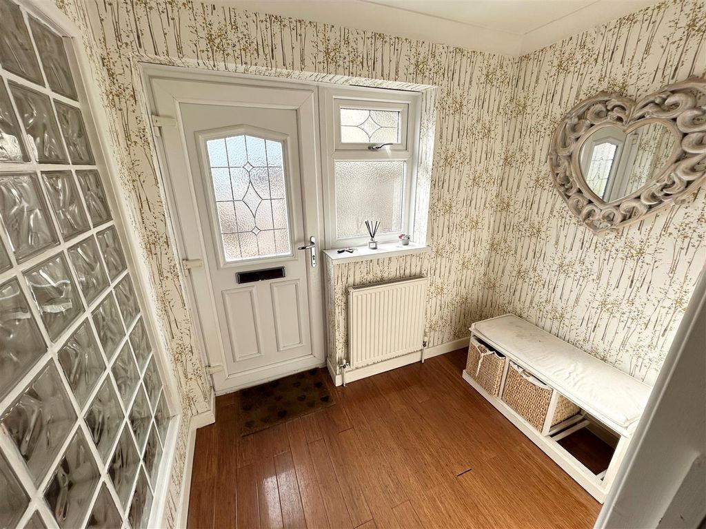 Additional image 2 of 3 bed semi-detached house to rentClytha Square, Abercarn, Newport NP11
