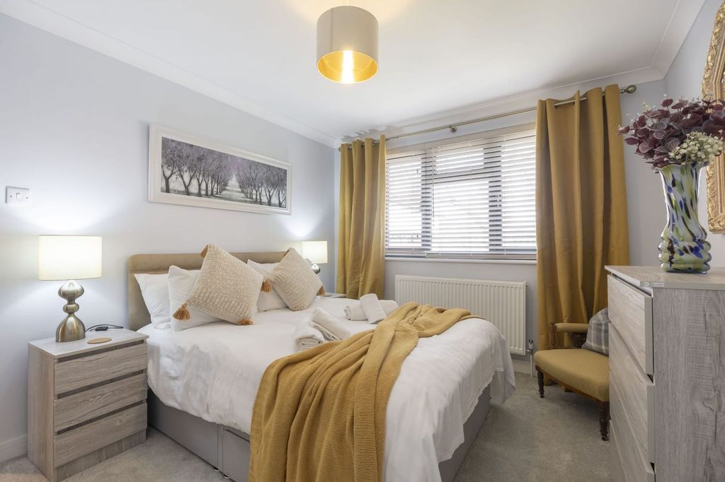 Additional image 16 of 5 bed detached house to rentCollege Baths Road, Cheltenham GL53