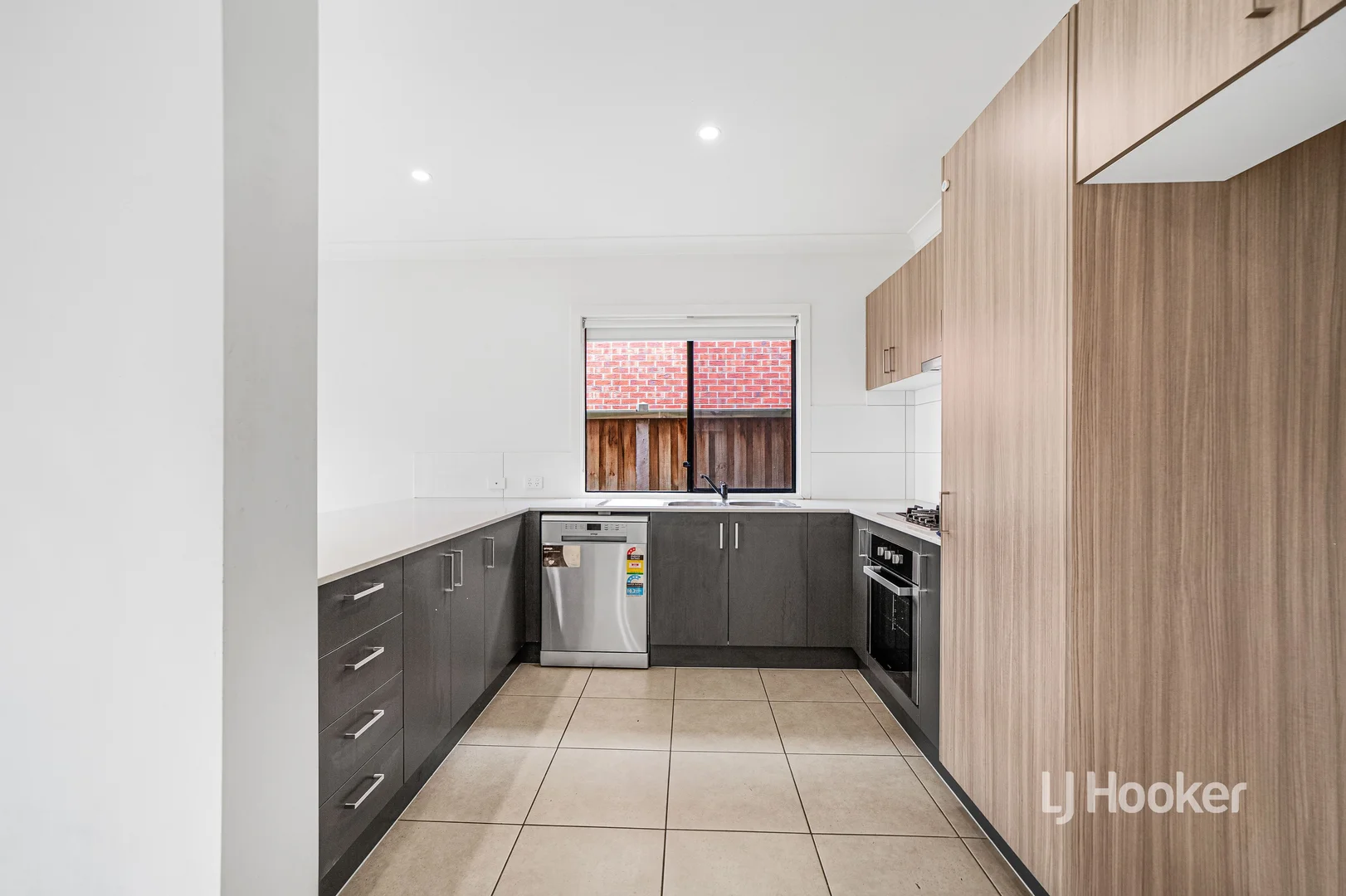 Additional image 4 of 33 Postema Drive, Point Cook VIC 3030