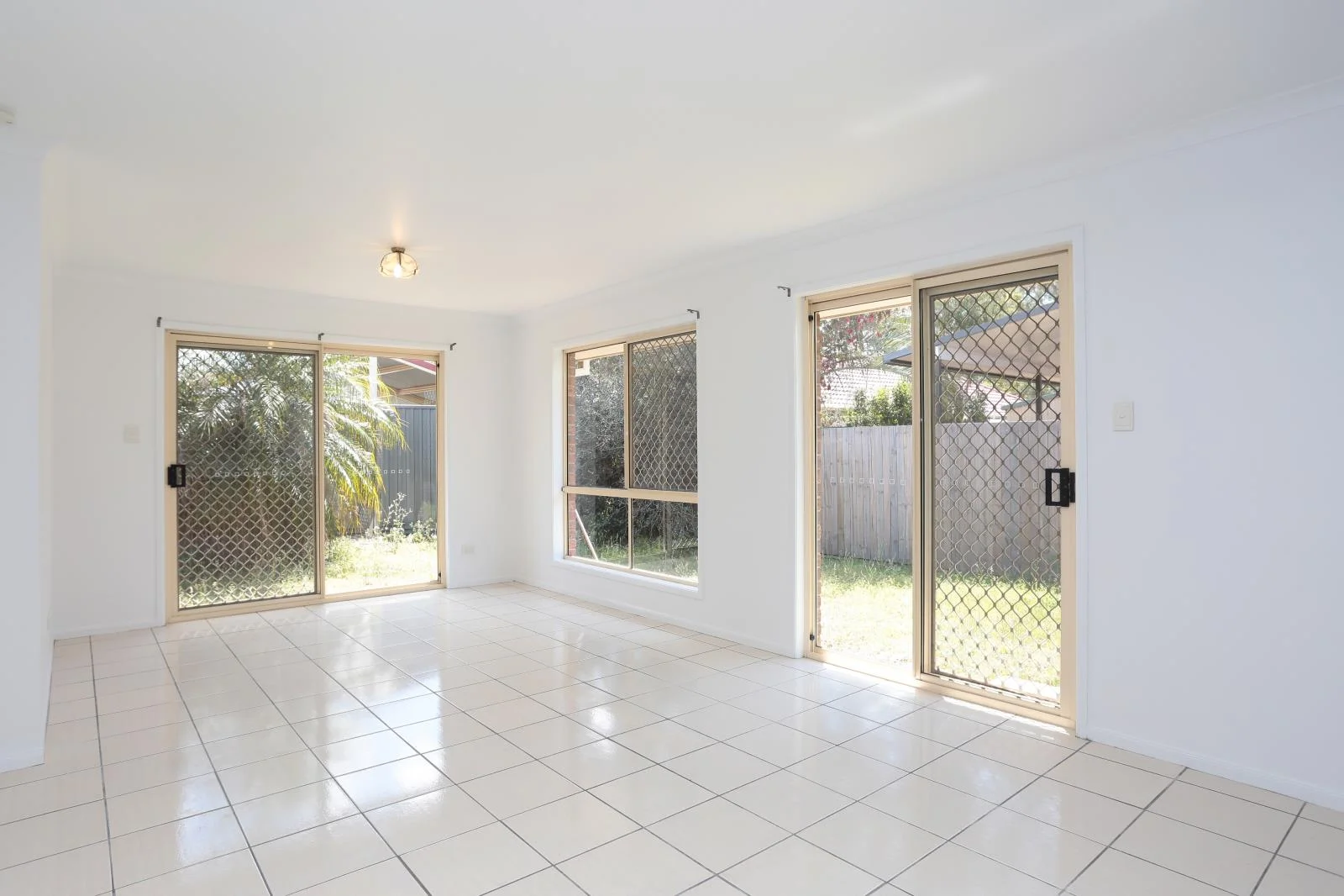 8 Violet Place, Wavell Heights QLD 4012