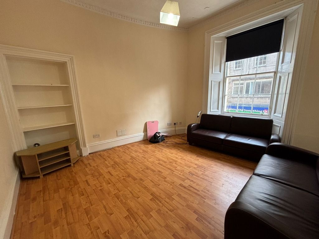 Additional image 9 of 4 bed flat to rentPort Street, Stirling Town, Stirling FK8