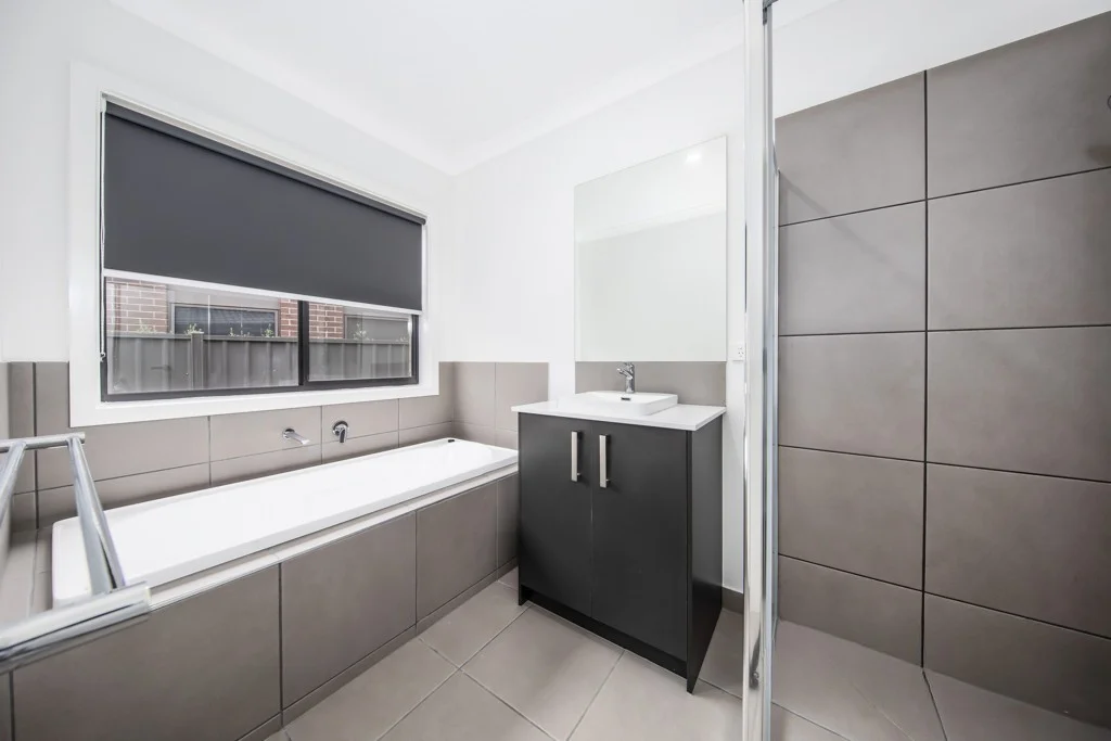 Additional image 3 of 42 Ruislip Avenue, Melton South VIC 3338