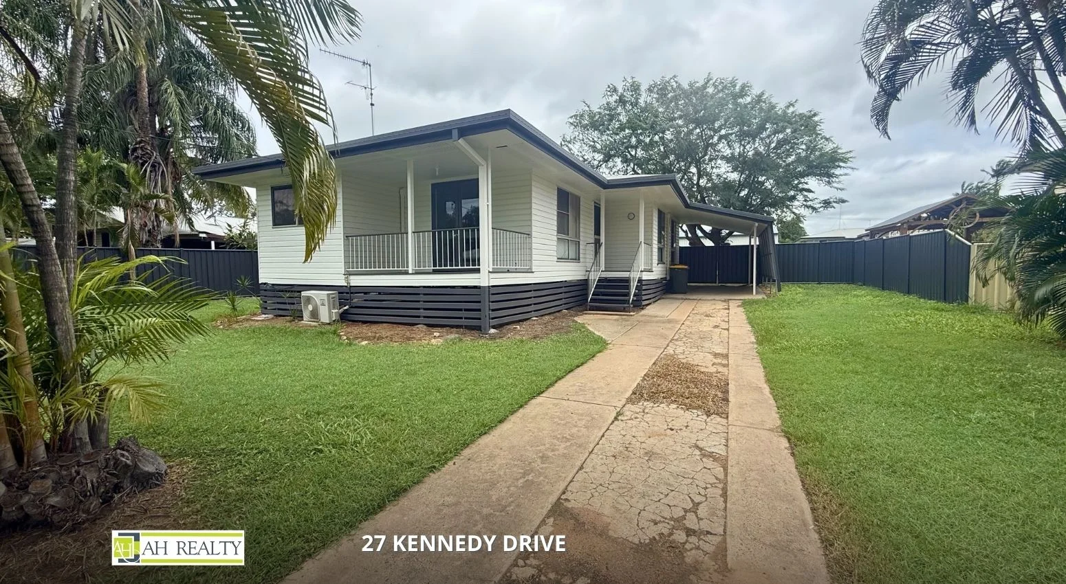 27 Kennedy Drive, Moranbah QLD 4744