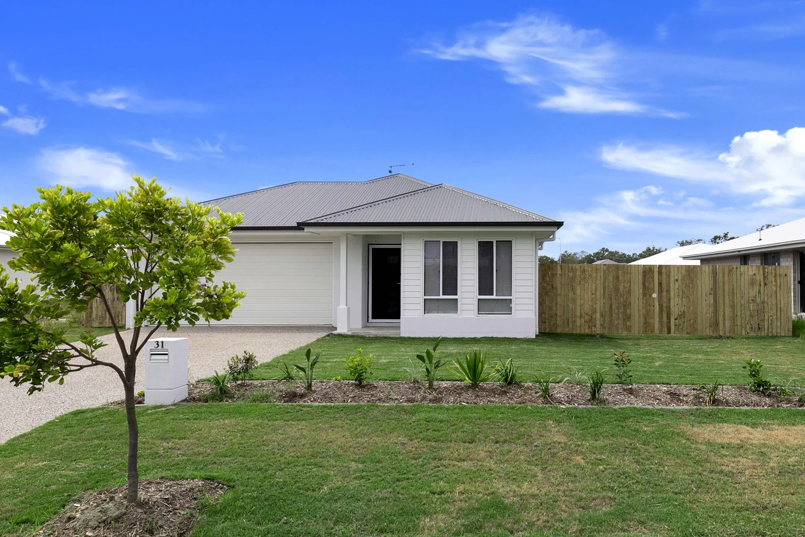31 Charmed Waters Court, Burrum Heads QLD 4659