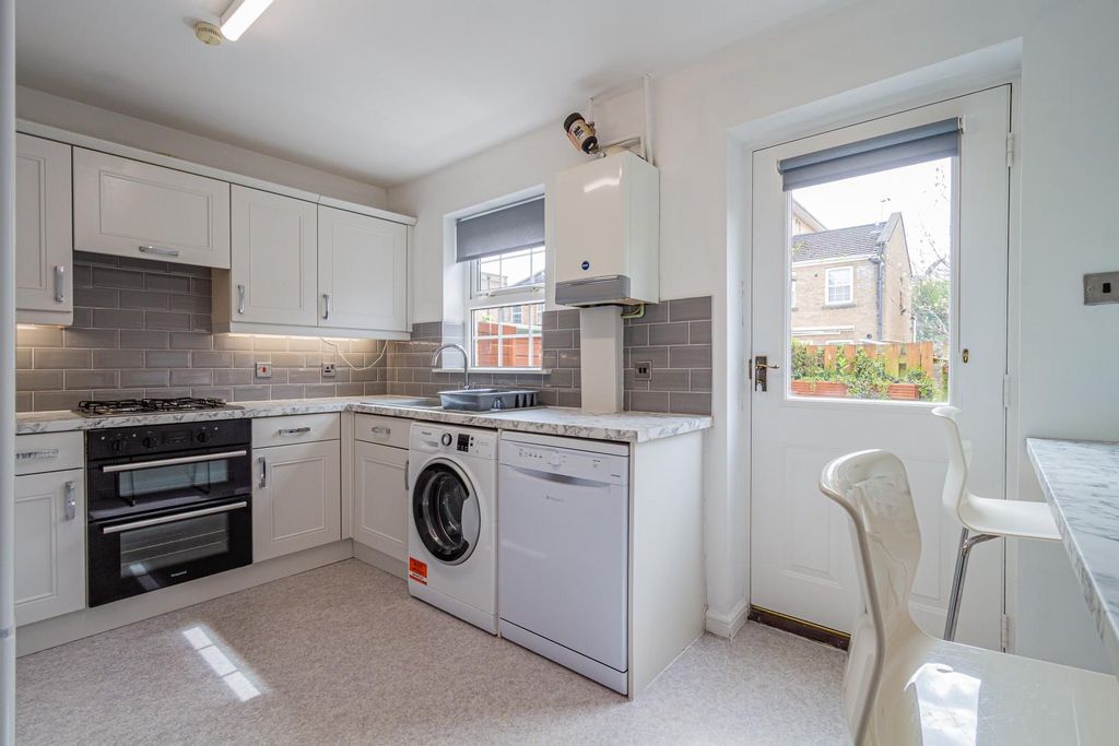 Additional image 3 of 2 bed end terrace house to rentJohn Batchelor Way, Penarth CF64