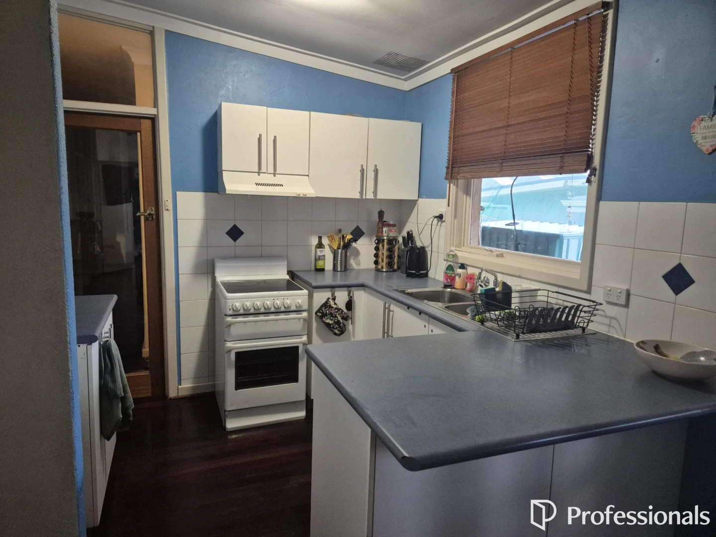 Additional image 4 of 14 Sutherland Way, Cloverdale WA 6105