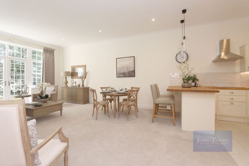 Additional image 5 of 2 bed flat to rentThe Canopy, Lambourne Road, Chigwell IG7