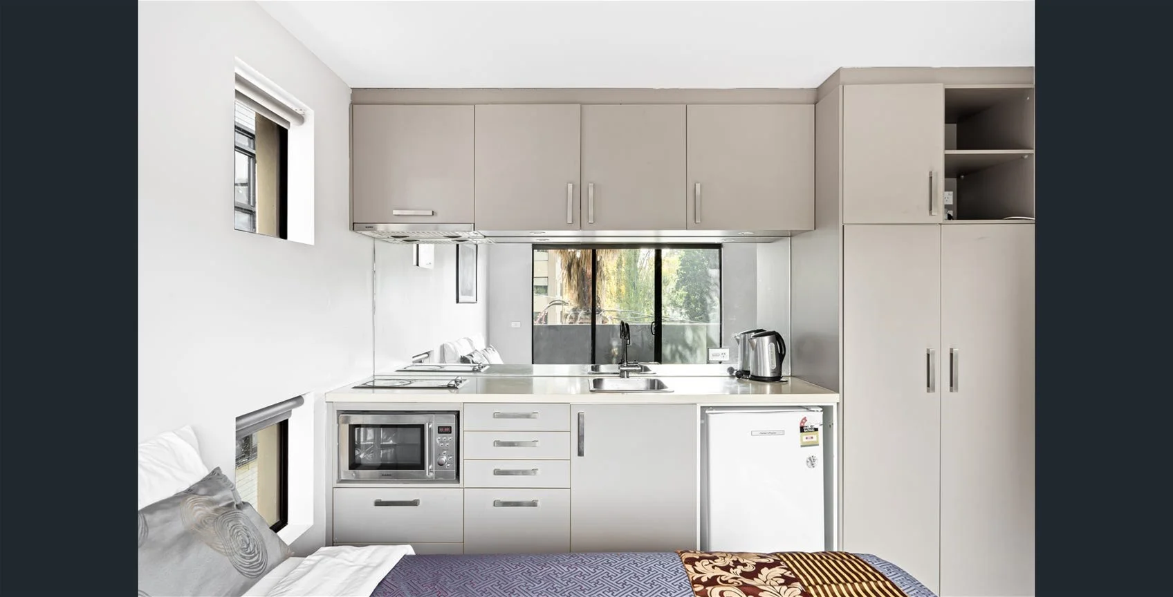 3 Studley Park Rd, Kew VIC 3101