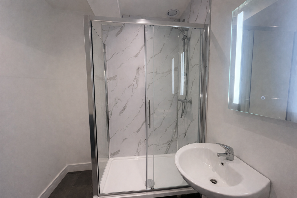 Additional image 3 of 1 bed flat to rentCommercial Street, Newport NP20