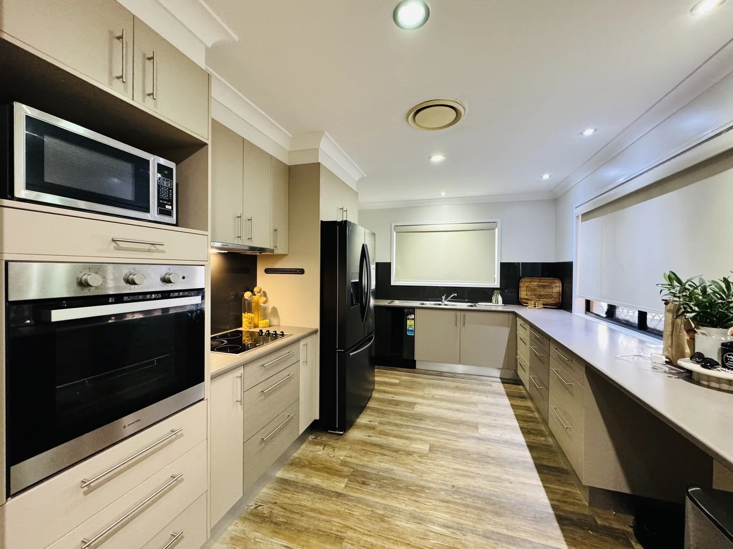 Additional image 12 of 236 MILLS Avenue, Moranbah QLD 4744