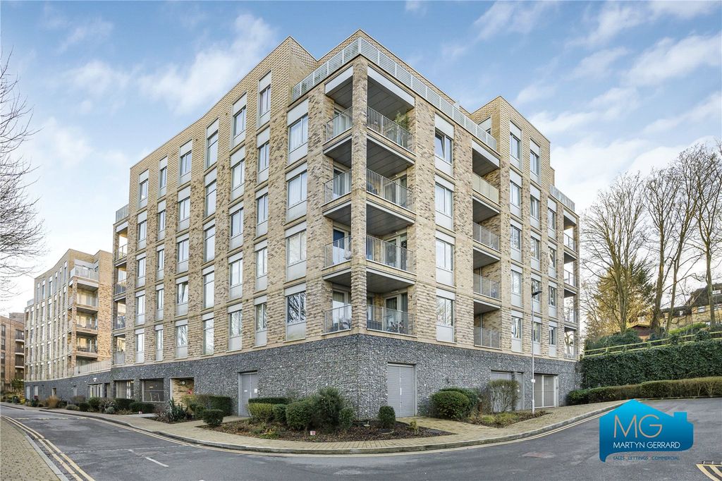 Additional image 24 of 3 bed flat to rentMedawar Drive, London NW7