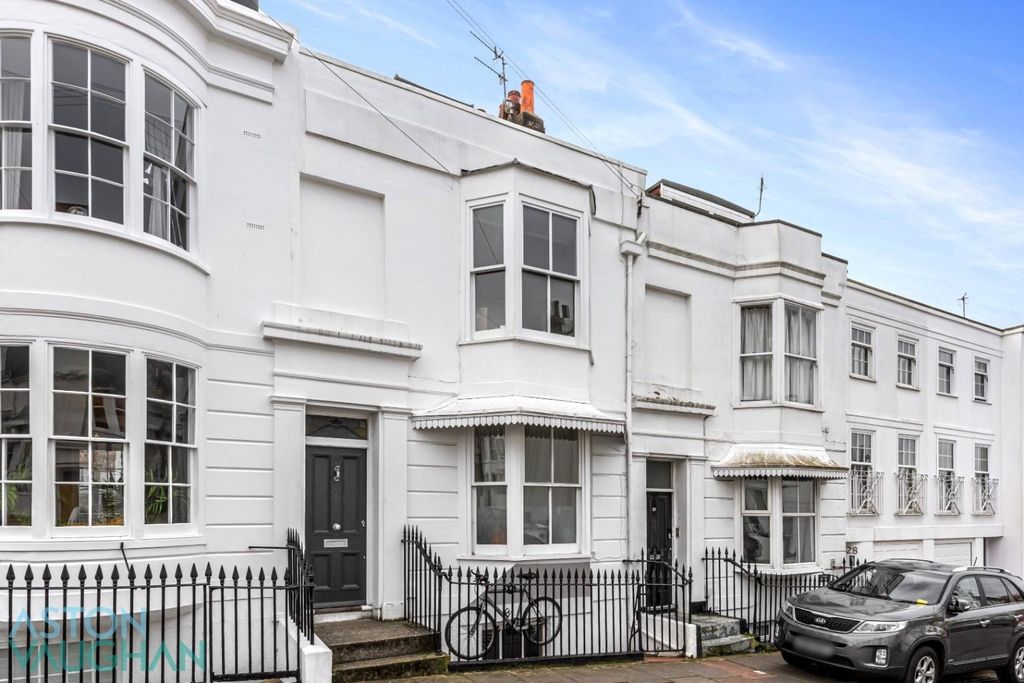 6 bed terraced house to rentClifton Hill, Brighton BN1