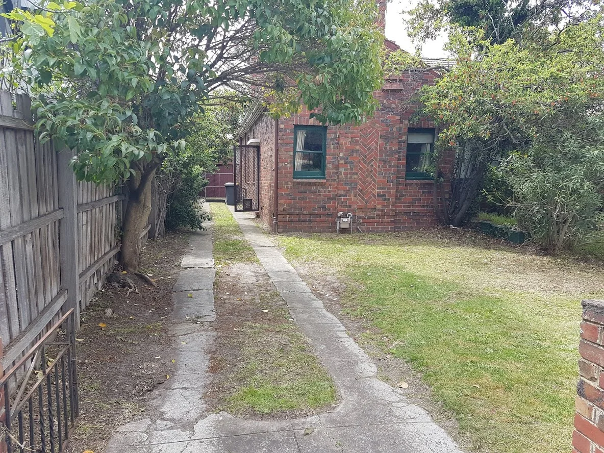 4 Remuera Street, Caulfield South VIC 3162