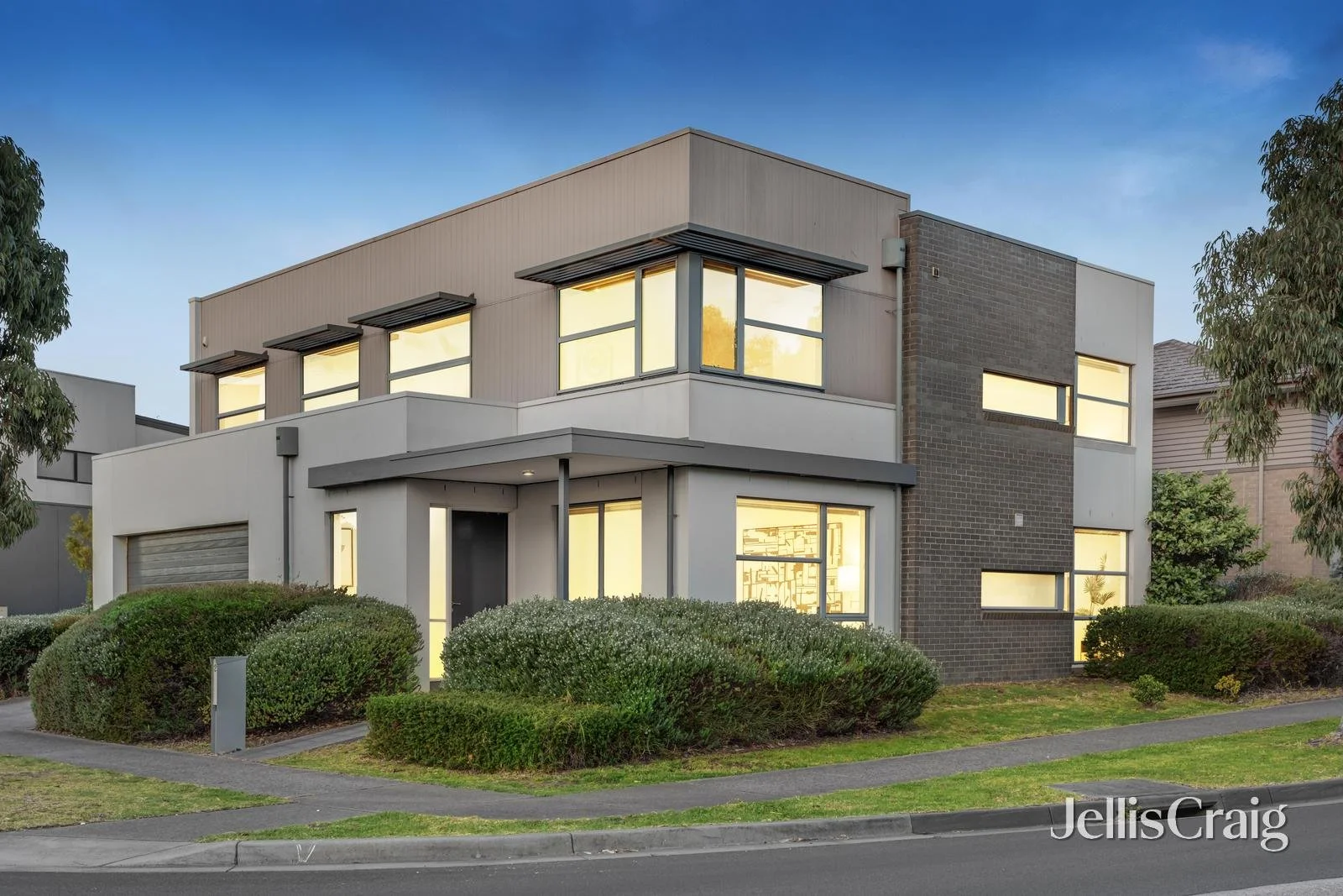 2 Newcastle Drive, Mulgrave VIC 3170
