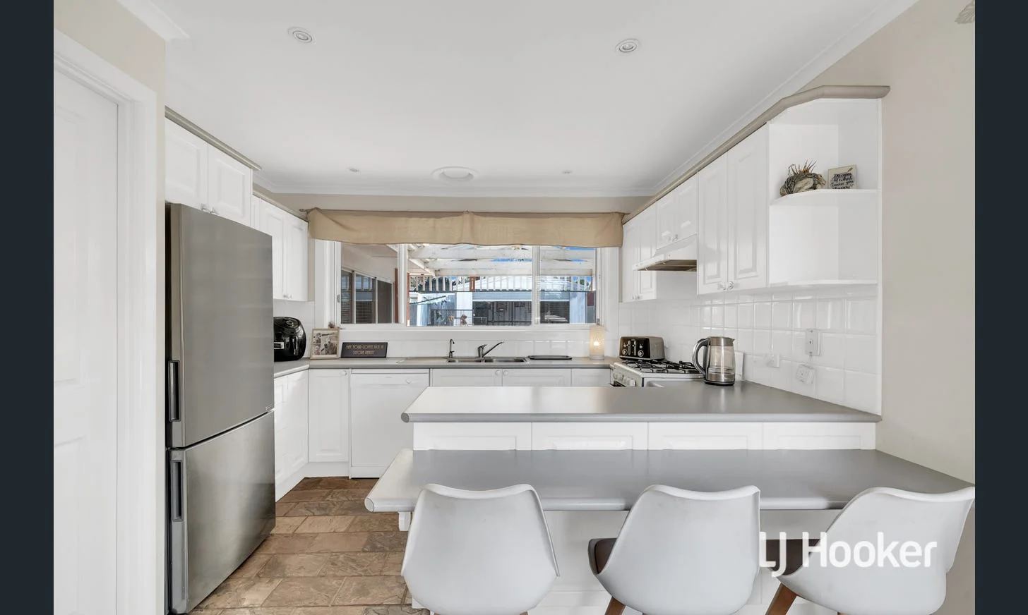Additional image 4 of 38 Manson Drive, Melton South VIC 3338