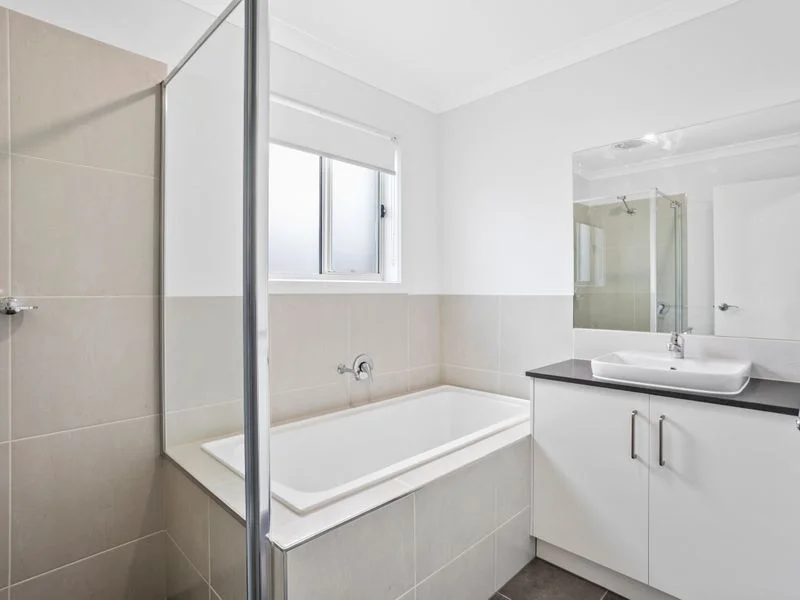 Additional image 7 of 38 Indura Drive, Werribee VIC 3030