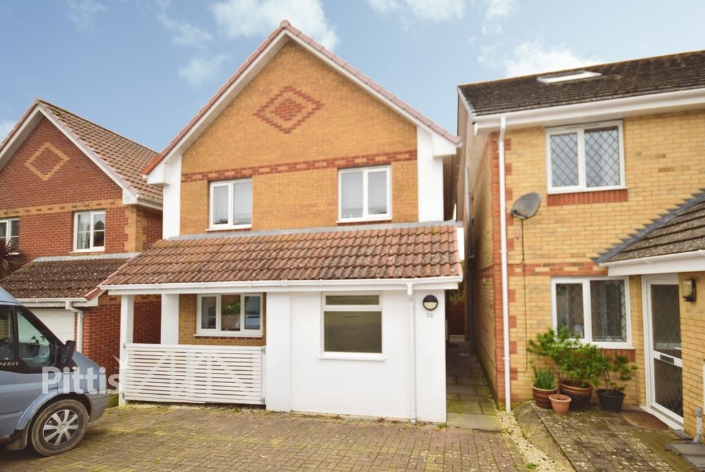 2 bed flat to rentSunnyside Gardens, Talbot Road, Sandown PO36
