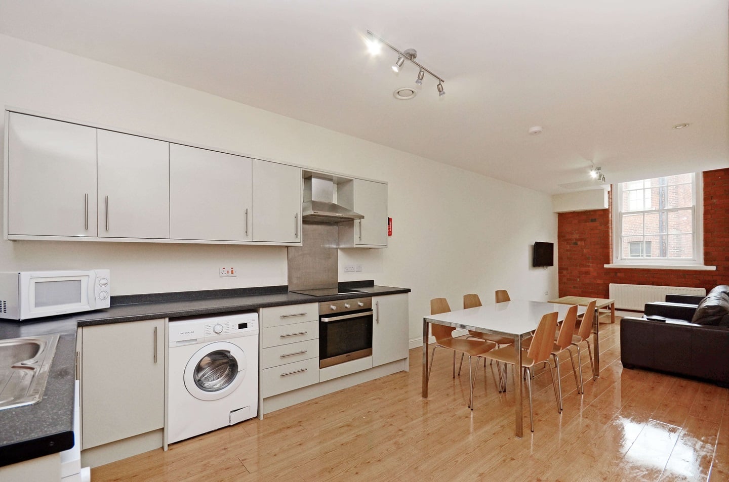 5 Bed Flat, Bells Square, S1, N1 7GU