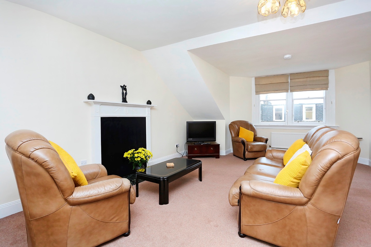 2 Bed Flat, New Town, EH1, N1 7GU photo 4