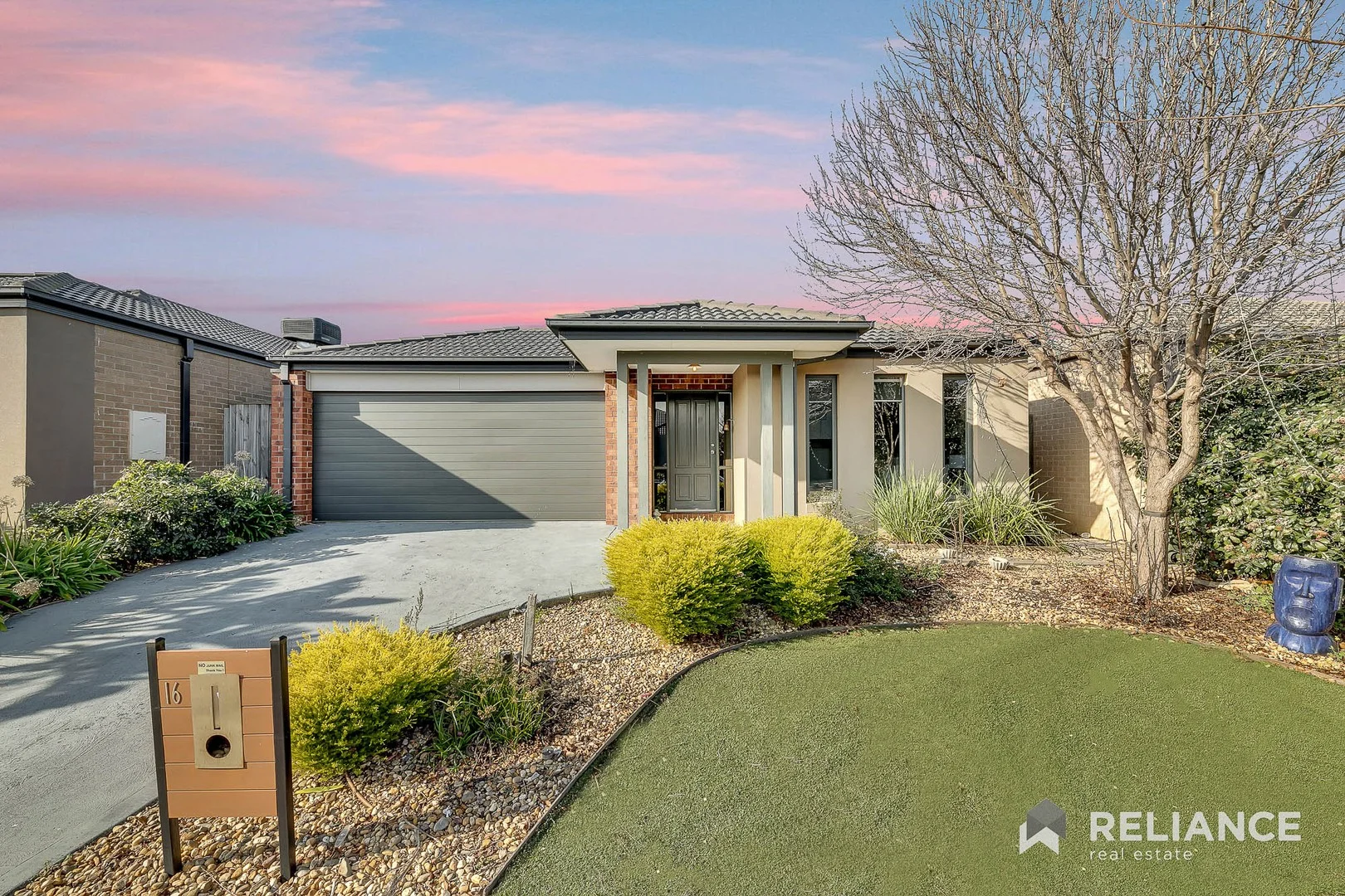 16 Tropic Circuit, Point Cook VIC 3030