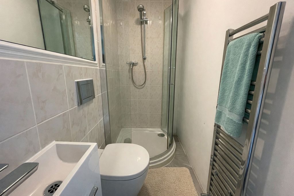 Additional image 6 of 5 bed shared accommodation to rentSt. Georges Road, Brighton BN2