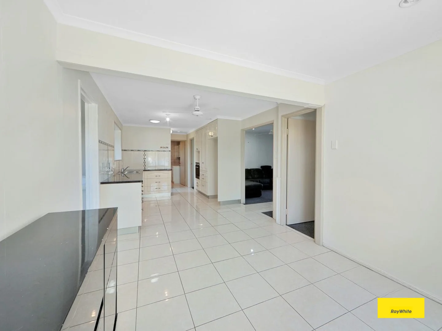 Additional image 5 of 2 Carbeen Street (UPSTAIRS ONLY), Innes Park QLD 4670