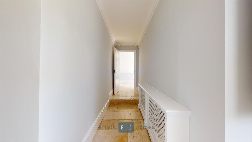 Additional image 23 of 4 bed semi-detached house to rentManor Road, High Beech, Loughton IG10
