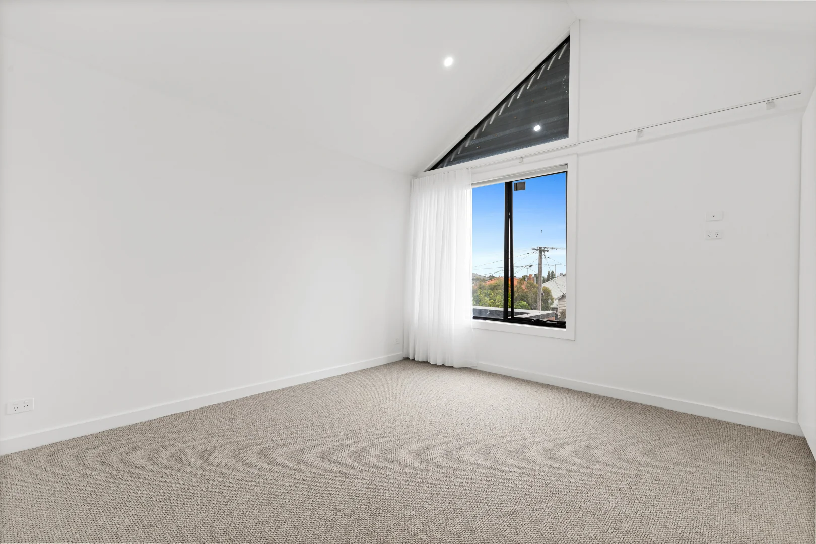 Additional image 8 of 1/20 Mirls St, Newport VIC 3015