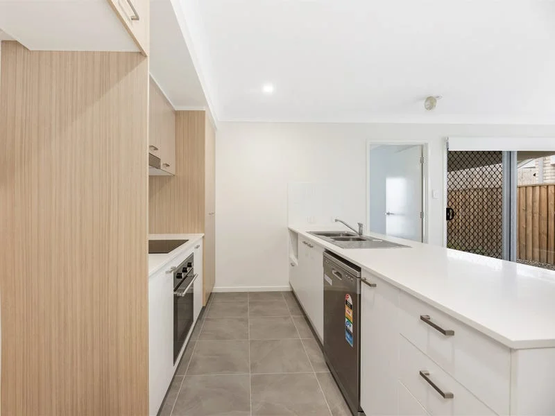 Additional image 2 of 1/24 Farmer Place, Park Ridge QLD 4125