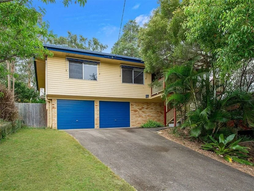 17 Tombondan Crescent, Ferny Hills QLD 4055