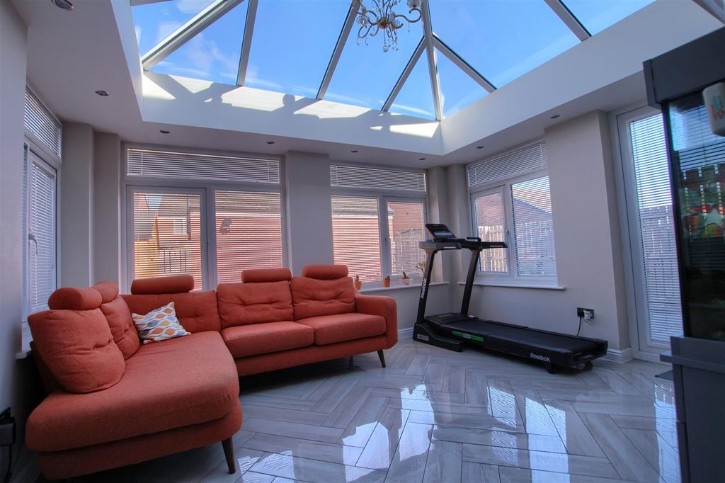 Additional image 2 of 4 bed detached house to rentBourne Morton Drive, Ingleby Barwick TS17