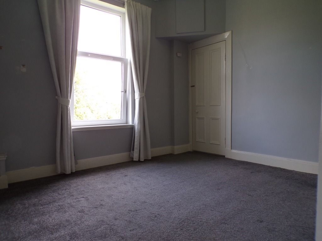 Additional image 3 of 2 bed flat to rentAlexandria Terrace, Dunoon, Argyll And Bute PA23